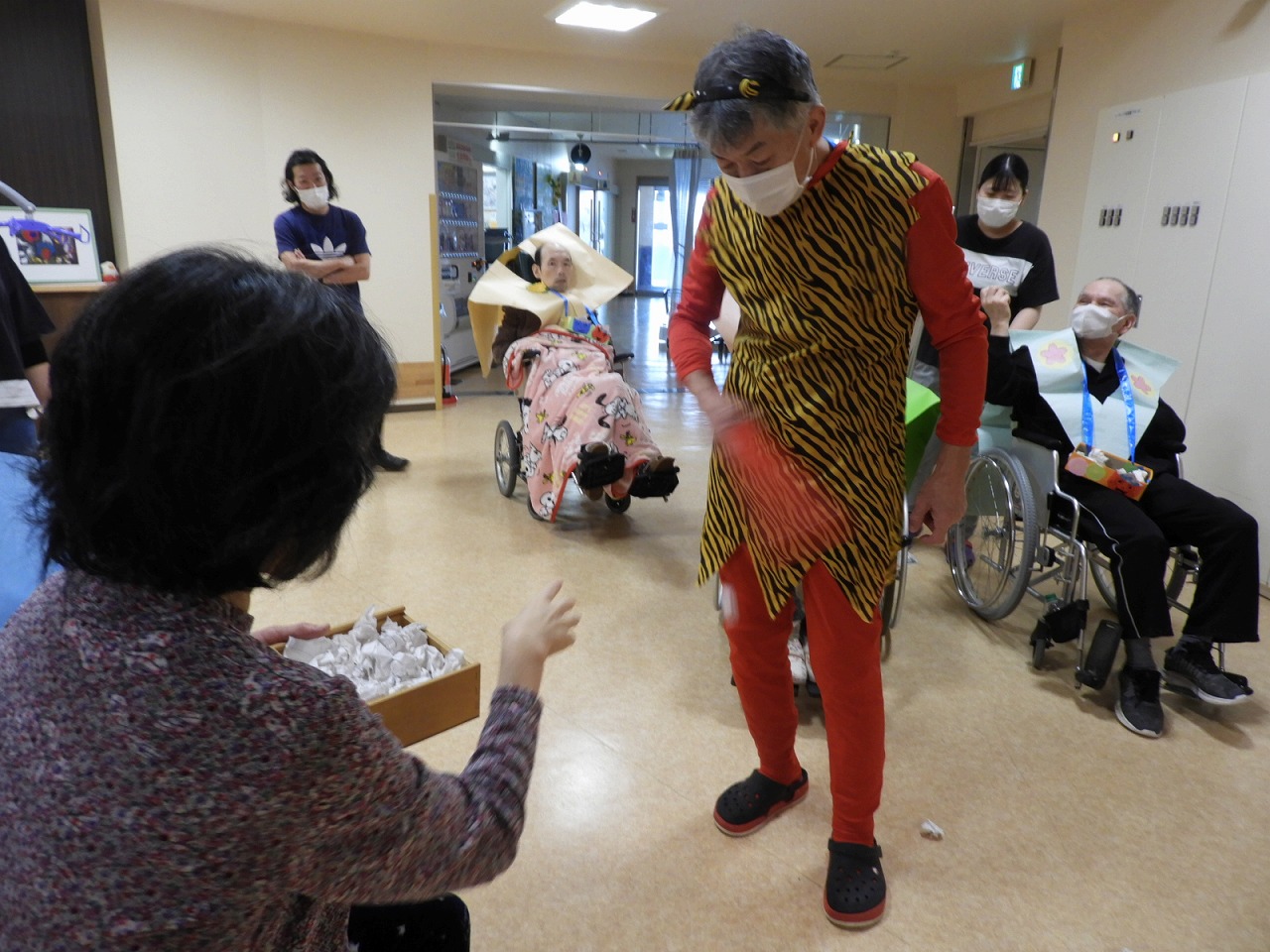 ２月　節分を行いました。